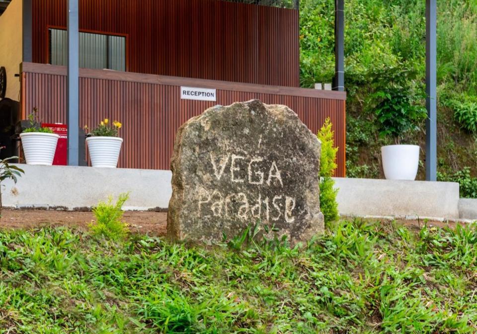 Vega Paradise Kanthalloor Extérieur photo